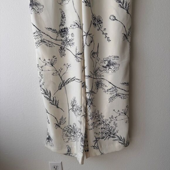 EUC H&M Floral Wide Leg Trouser Pants, size: 6 - Picture 6 of 7